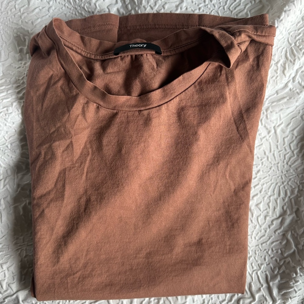 NWOT Theory light tan/brown t-shirt size small